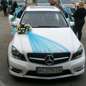 Авто на весілля Mercedes-Benz AMG