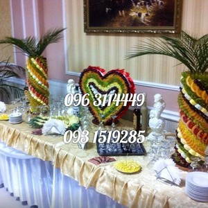 Фруктові композиції,козацькі столи,десерти,фуршети, фото 16
