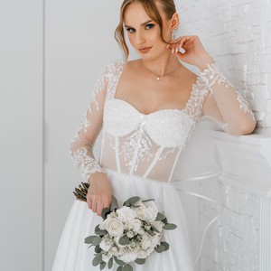 Продам весільну сукню