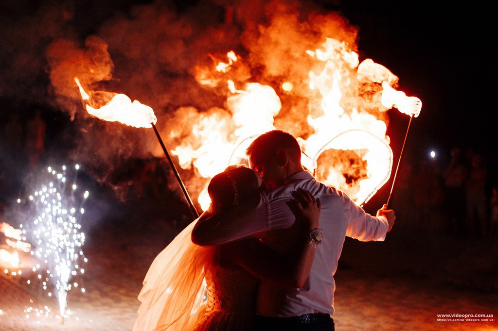 Fire dancers. Бал пожарных. Танец пожарных. Fire Dance Suite.