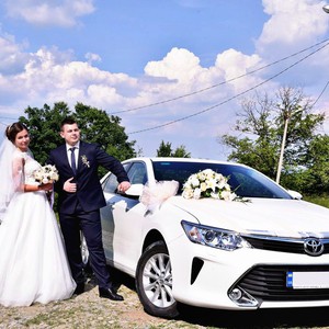 Весільний кортеж Toyota