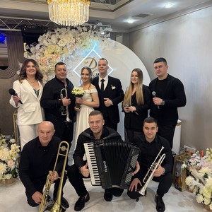 ведуча Юлія  Кушнір