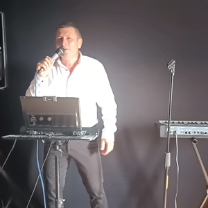 музичний гурт "Один")