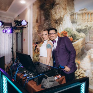 Творчий колектив "ШАЛЕНА НІЧ" (ВЕДУЧІ ТА МУЗИКА), фото 2