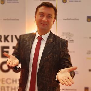 Киноактёр, шоумен, певец Сергей Пилипенко