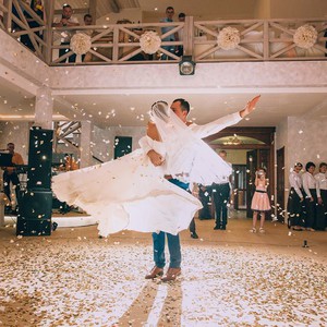 Постановка першого весільного танцю