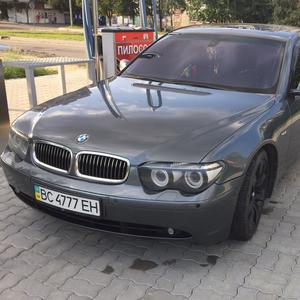 Aатомобіль BMW E730