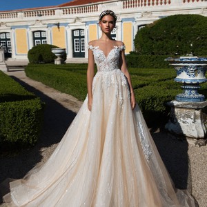 Весільна сукня Merion бренду MillaNova