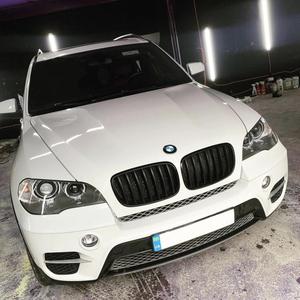 BMW X5 весільний кортеж